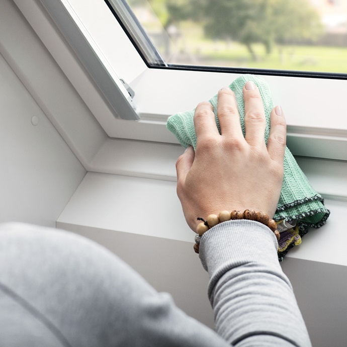 Intentar compresión cordura Mantenimiento de tus ventanas VELUX – Hiperconstrucción Ruiz
